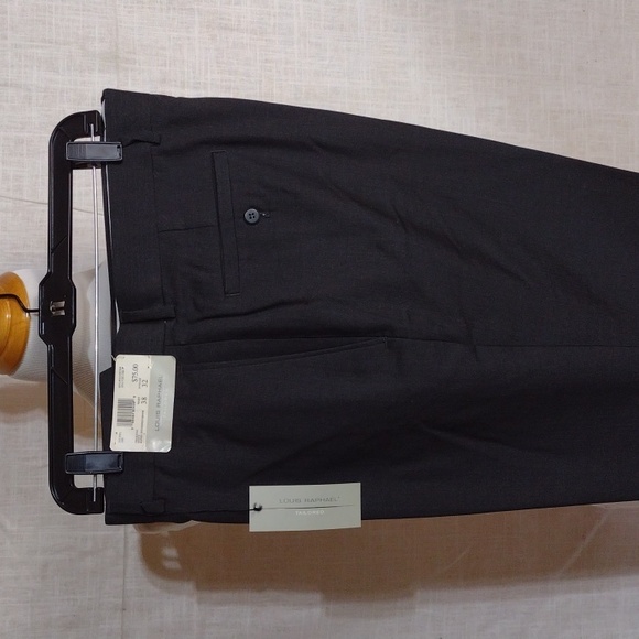 Louis Raphael Other - NWT Louis Raphael Super 150s charcoal herringbone pants